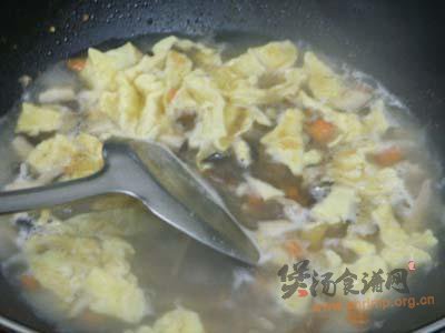 牛奶煮鸡肉豆腐的做法