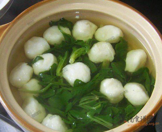 菠菜鱼圆汤的做法