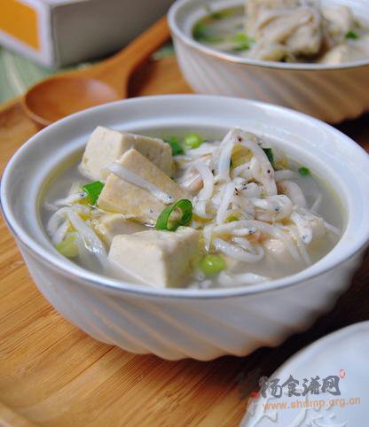 面条鱼炖豆腐的做法