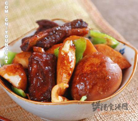 酱炖仔排的做法
