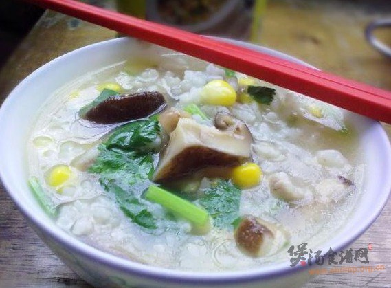 玉米香菇肉片粥的做法