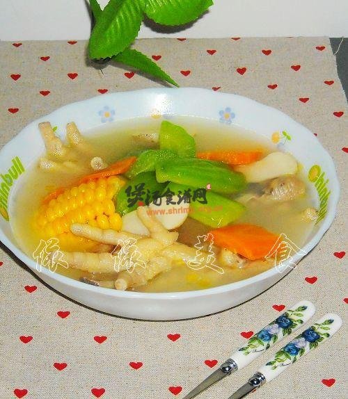 苦瓜玉米马蹄鸡脚汤的做法