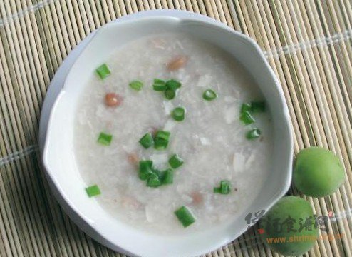 鱼茸花生粥的做法
