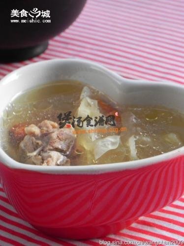 麦冬银耳炖鸽子的做法