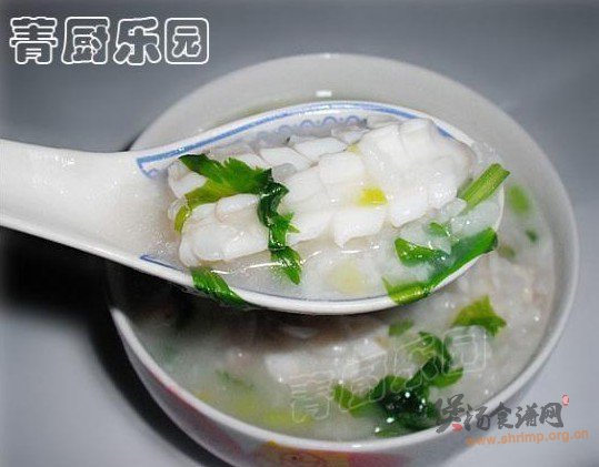 生滚鲜鱿鱼粥的做法
