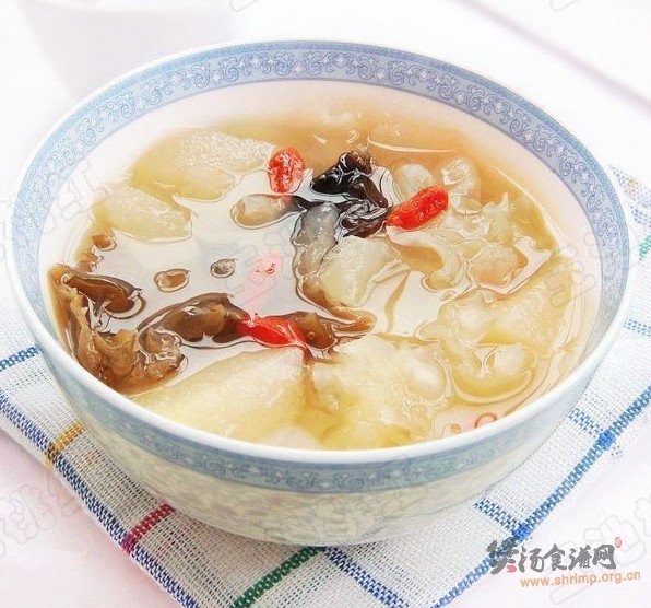 双耳蜜梨汤的做法