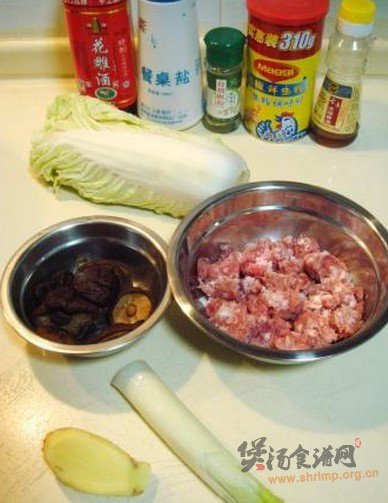 香菇白菜汆丸子的做法