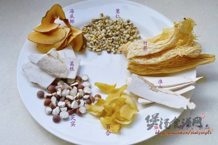 竹荪葛根海底椰清热消脂利湿汤的做法