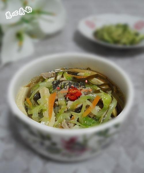 面食制品的好伴侣——肉丝什锦卤汤的做法
