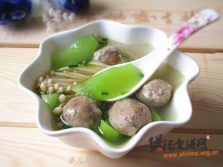 菌菇莴笋牛肉丸汤的做法