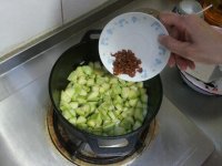 海米炒西葫芦的做法