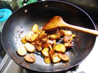 孜然里脊肉菇的做法
