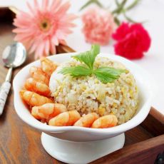 虾仁洋葱炒饭的做法 虾仁洋葱炒饭的做法