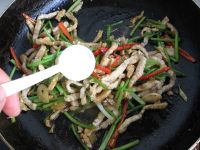 香辣肉丝的做法