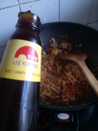 西红柿炒卷心菜的做法