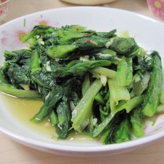 蒜香油麦菜的做法