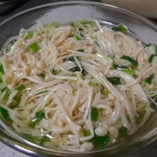 葱油金针菇的做法 葱油金针菇的做法