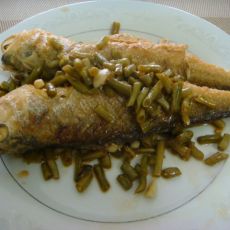 酸豆角焖黄花鱼——下饭菜的做法 酸豆角焖黄花鱼——下饭菜的做法