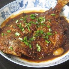 豆瓣酱烧鲳鱼的做法 豆瓣酱烧鲳鱼的做法