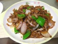 虾酱洋葱的做法