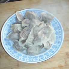芹菜猪肉水饺的做法 芹菜猪肉水饺的做法