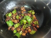 酱爆肉丁的做法
