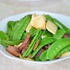 腊肉炒双豆的做法 腊肉炒双豆的做法