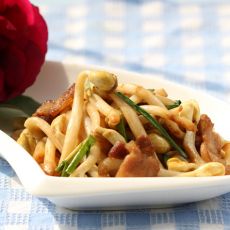 花生芽炒肉的做法 花生芽炒肉的做法