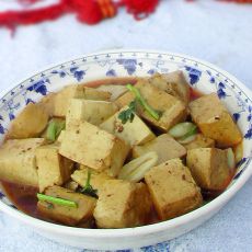 酱炖豆腐的做法 酱炖豆腐的做法