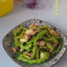苦瓜炒肉丝的做法