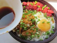 香肠煲仔饭的做法