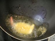 橙香炸虾排的做法