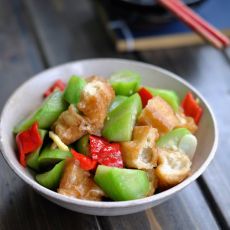 老油条炒丝瓜的做法 老油条炒丝瓜的做法