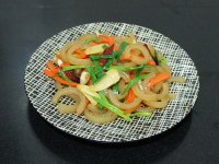爆炒肉皮的做法