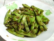 干煸蒜蓉豆角的做法