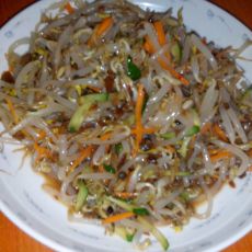 麻香拌豆芽的做法