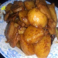 五花肉焖土豆的做法