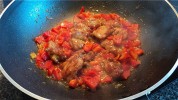 橙汁红椒煎鸡腿肉的做法