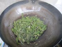 素炒豆角丝的做法
