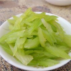 爽口芹菜的做法 爽口芹菜的做法
