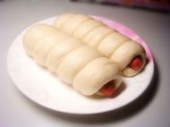 鲜奶肉肠卷的做法