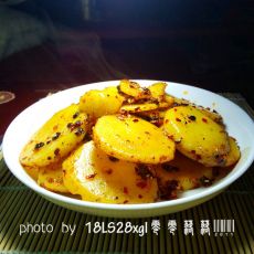 开胃干锅土豆片的做法 开胃干锅土豆片的做法