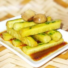 蒜香酱泡黄瓜的做法