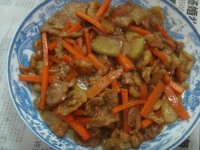 酸甜箩卜炒瘦肉的做法