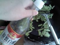 酸辣空心菜梗的做法