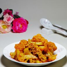 鸡蛋炒菜花的做法 鸡蛋炒菜花的做法