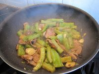 豉汁牛肉炒苦瓜的做法