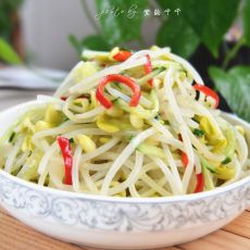 黄瓜拌豆芽的做法 黄瓜拌豆芽的做法