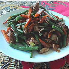 孜然炒红萝卜青豆的做法