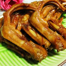 炖鸭脚的做法 炖鸭脚的做法